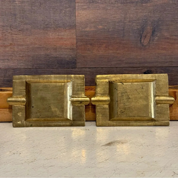 Two vintage brass stackable ashtrays rectangle floral edging detail - Picture 3 of 4